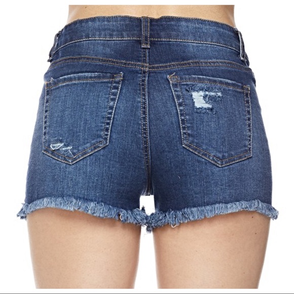 06 ✨Distressed denim shorts - Picture 6 of 8